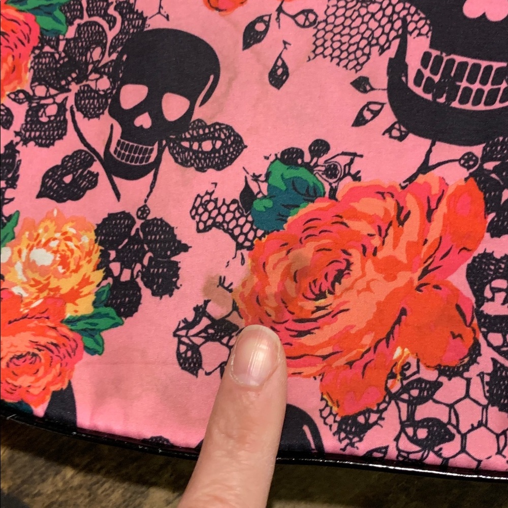 Betsey Johnson Pink Floral Skulls and Roses Crossbody Bag - Picture 15 of 16
